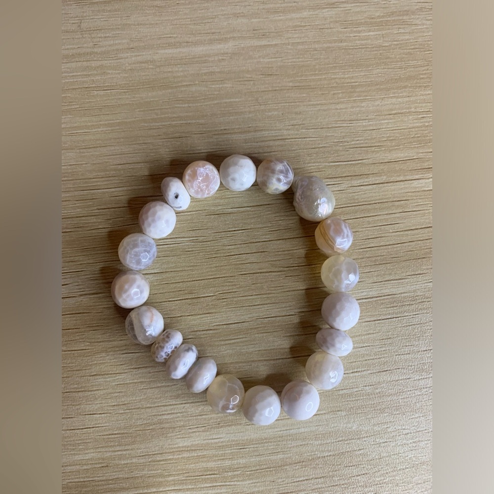 Preloved Natural Stone Crystal 10mm Stretch Bracelet